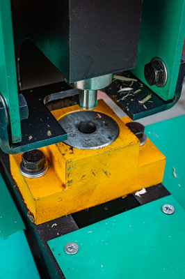 Комбинированные пресс-ножницы QA32-8B